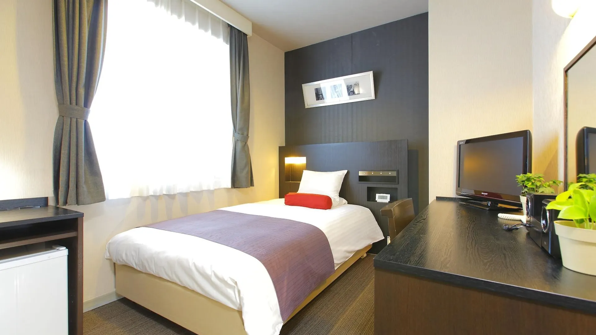 ***  Hotel Mystays Nishi Shinjuku Tokyo Japan